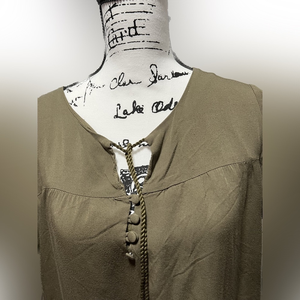 Lumiere dress. Olive. Size M (D2) - Picture 3 of 6